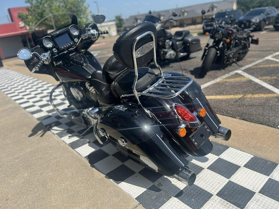 2018 Indian Motorcycle® Chieftain® Limited ABS Thunder Black Pearl with Graphics
