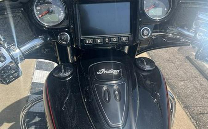 2018 Indian Motorcycle® Chieftain® Limited ABS Thunder Black Pearl with Graphics