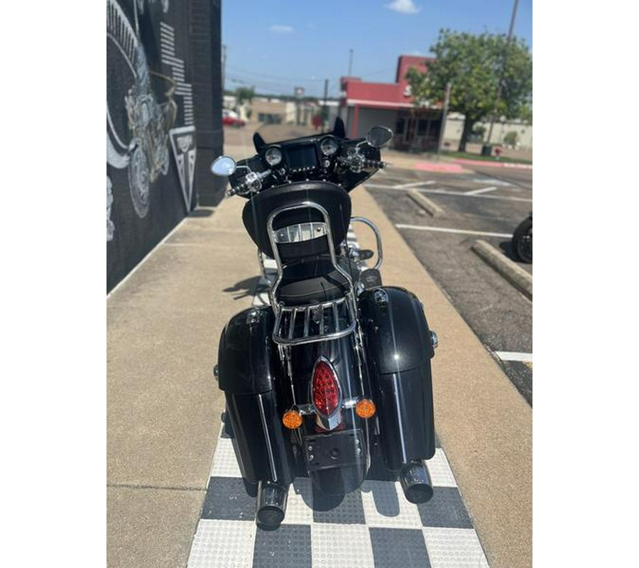 2018 Indian Motorcycle® Chieftain® Limited ABS Thunder Black Pearl with Graphics