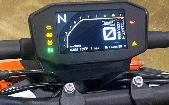 2024 KTM 790 Duke