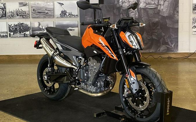 2024 KTM Duke 790