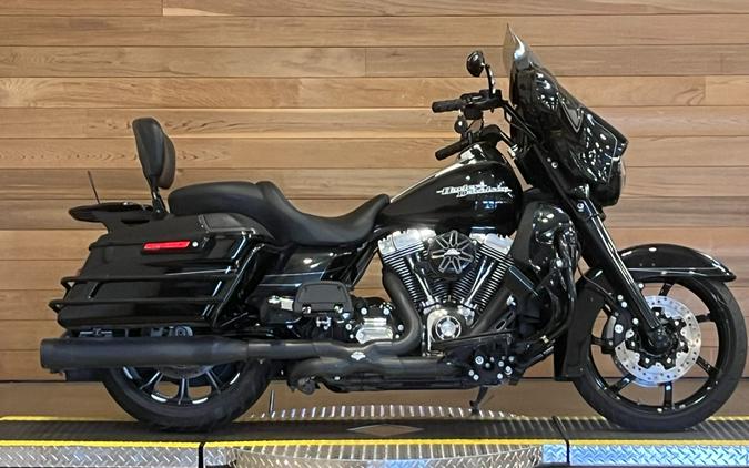 2014 Harley-Davidson Street Glide® Special