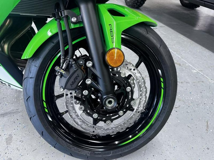 2025 Kawasaki EX650PSFAN