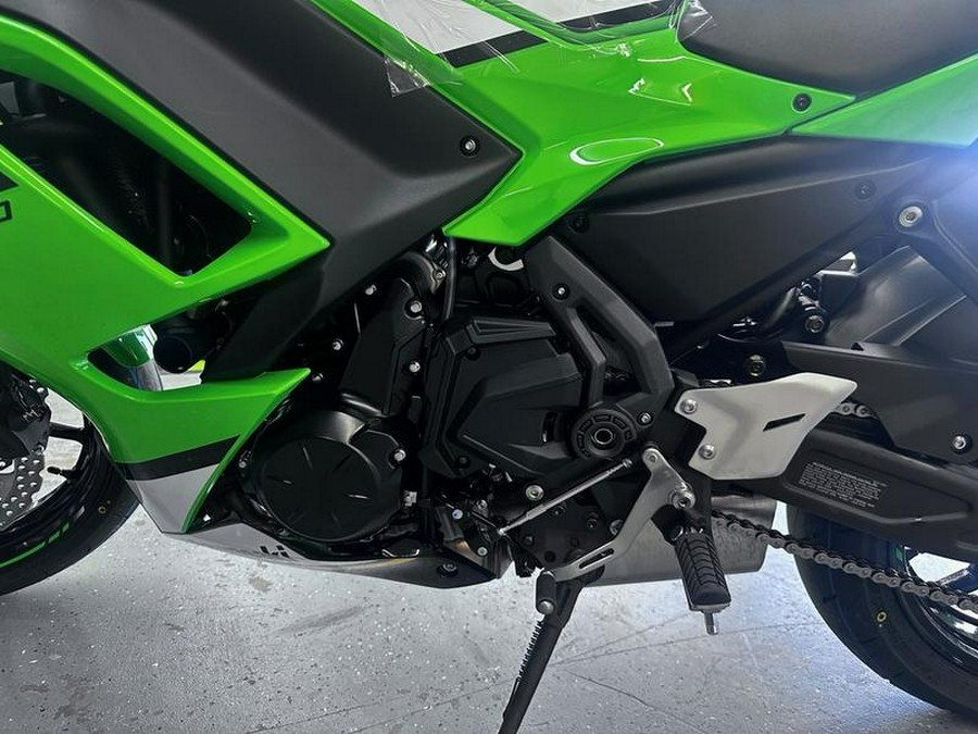 2025 Kawasaki EX650PSFAN