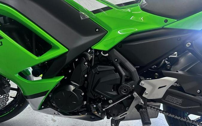 2025 Kawasaki EX650PSFAN