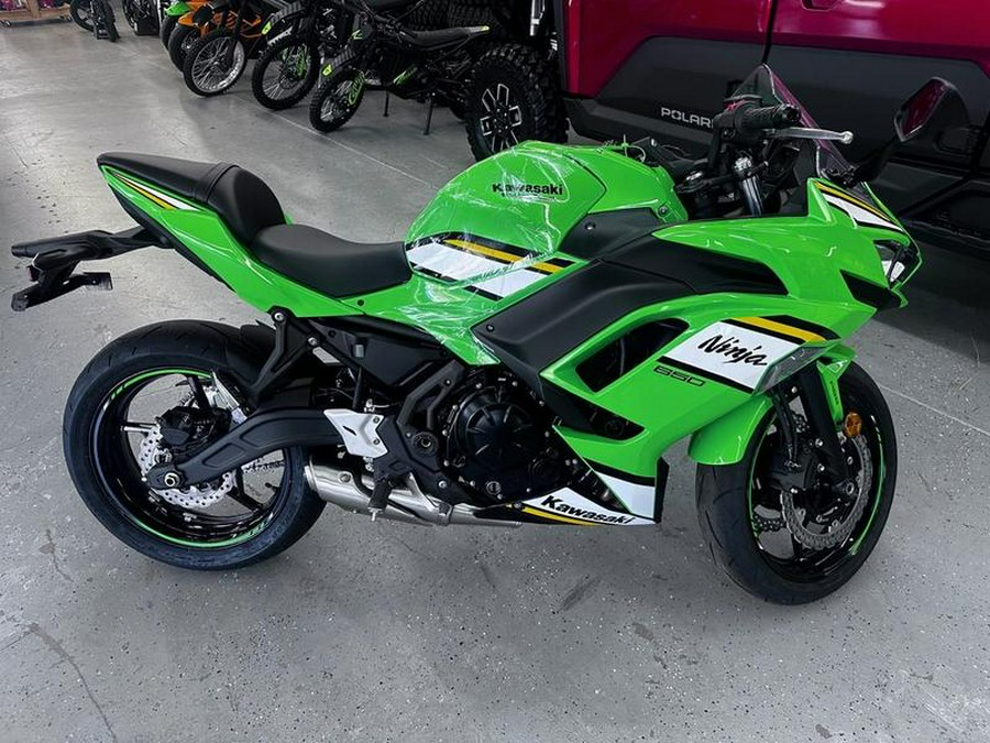 2025 Kawasaki EX650PSFAN