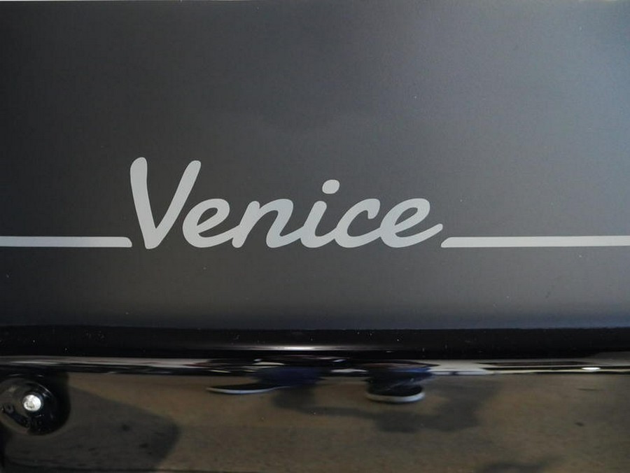 2023 Vanderhall Venice GTS