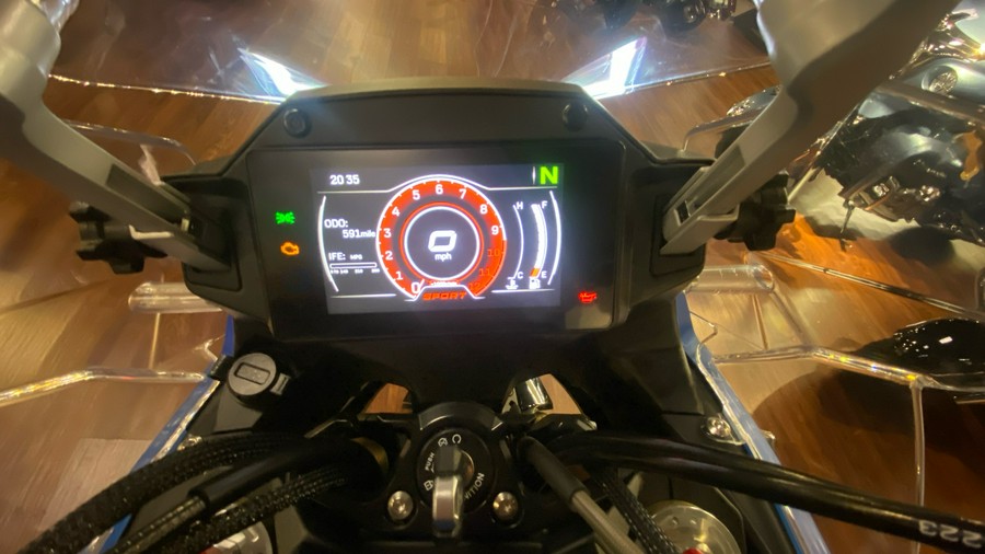 2022 CFMOTO 650 Adventura