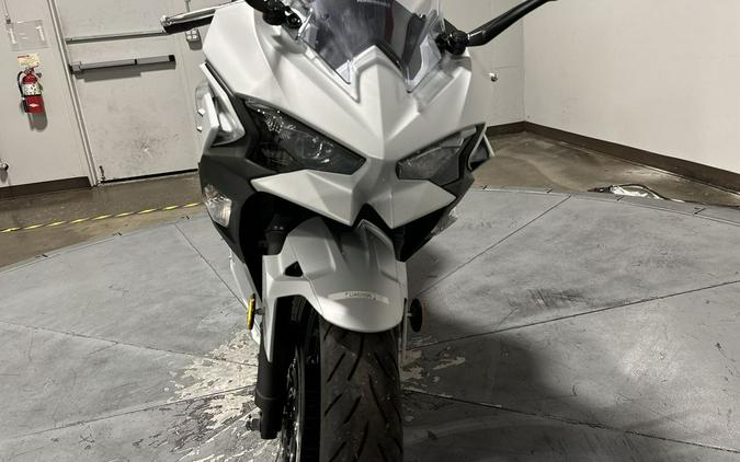 2025 Kawasaki Ninja® 500 ABS