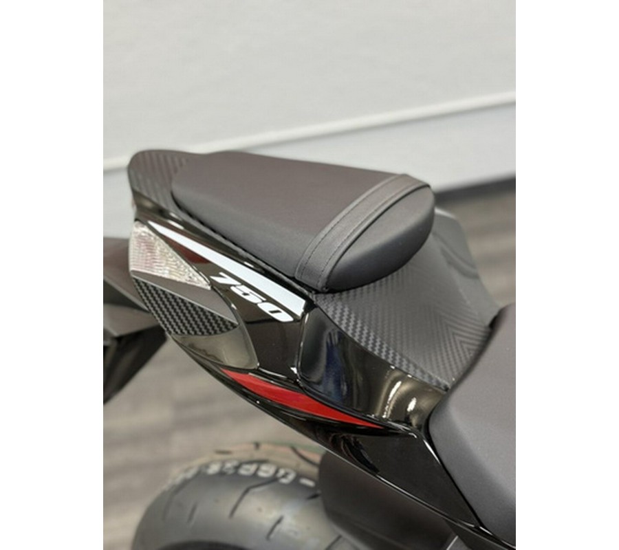 2026 Suzuki GSX-R750ZM6