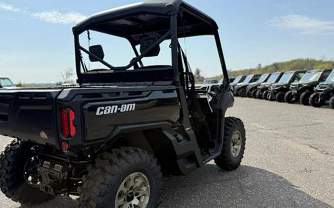 2025 Can-Am Defender XT HD9
