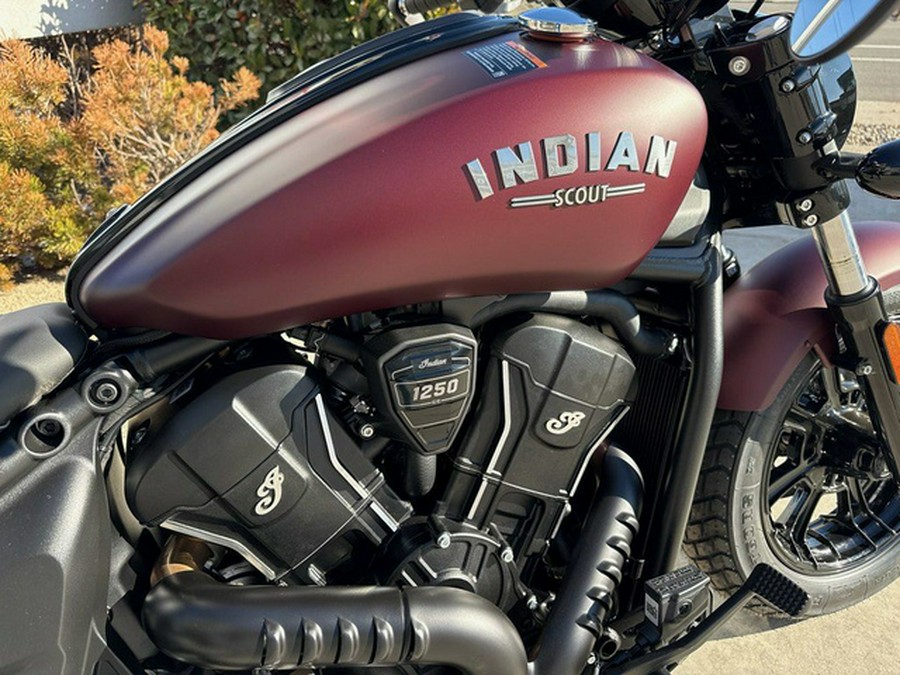 2026 Indian Scout Bobber Limited +Tech Maroon Metallic Smoke
