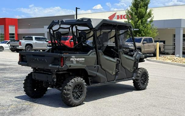 2025 Honda® Pioneer 1000-6 Deluxe Crew
