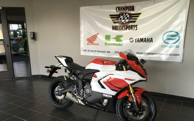 YZF-R7