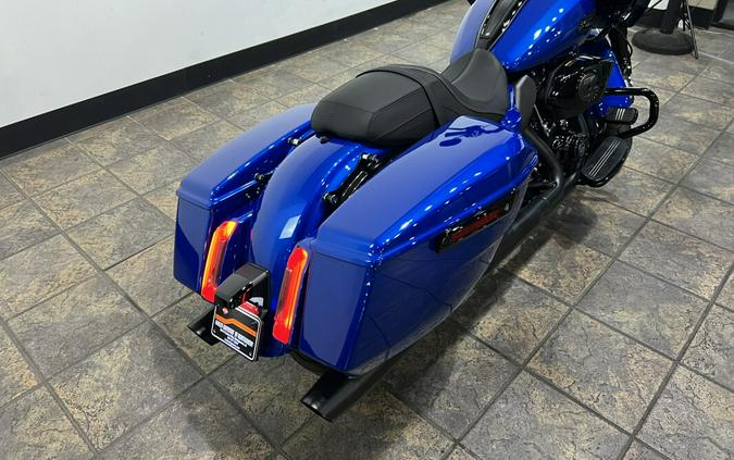 FLTRX 2024 Road Glide™