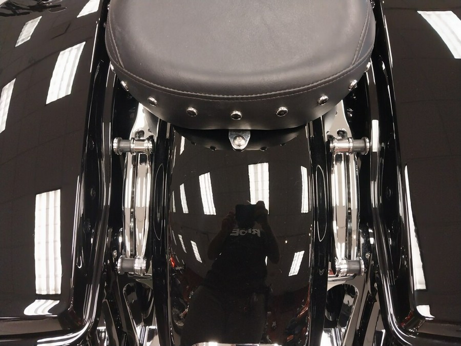 FLHR 2015 Road King® Classic