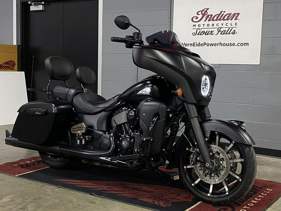 2019 Indian Motorcycle® Chieftain Dark Horse® Thunder Black Smoke