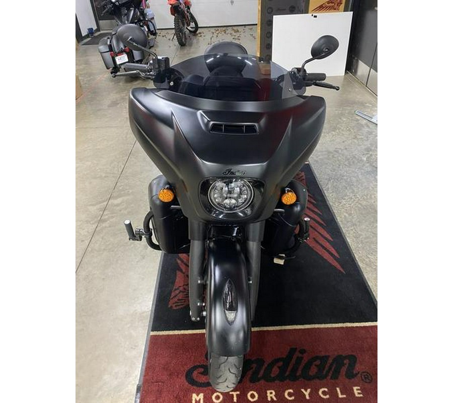 2019 Indian Motorcycle® Chieftain Dark Horse® Thunder Black Smoke
