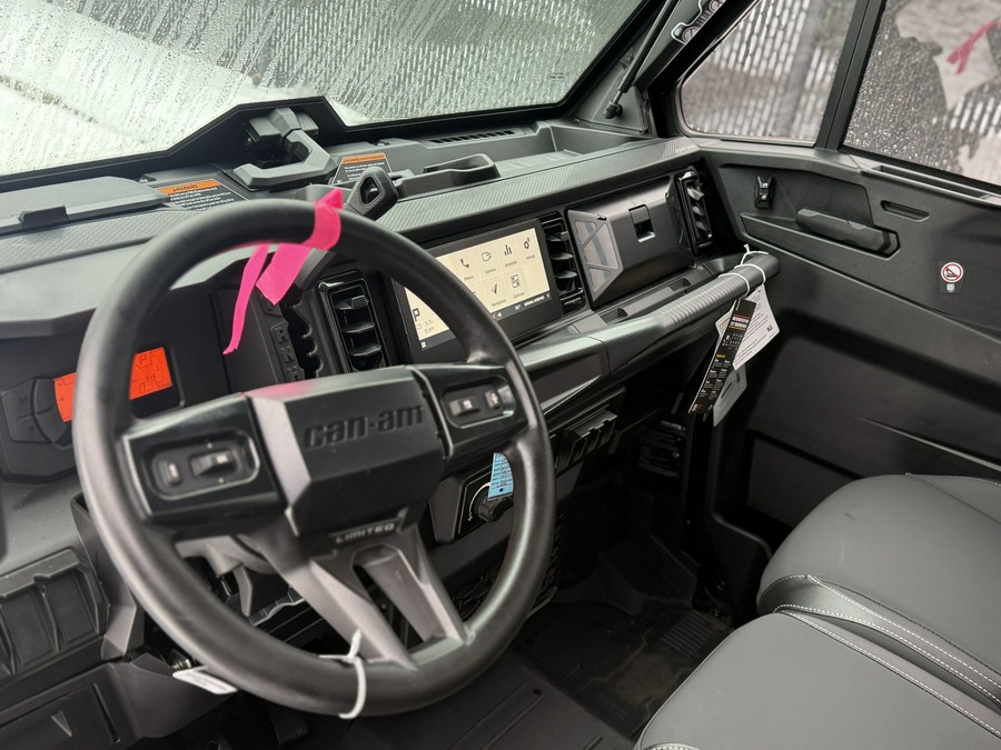 2026 Can-Am Defender Limited HD11