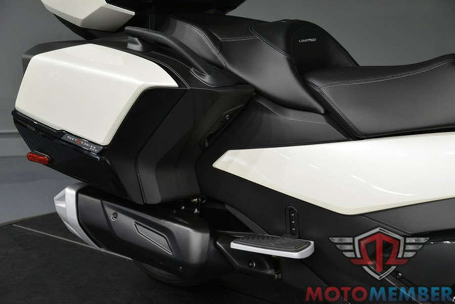 2026 Can-Am Spyder RT Limited Platine