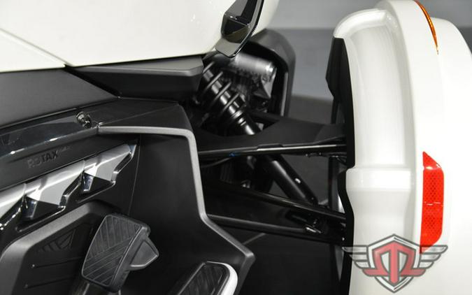 2026 Can-Am Spyder RT Limited Platine