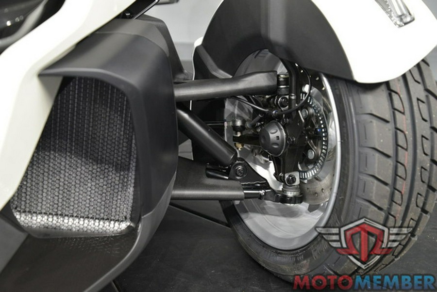 2026 Can-Am Spyder RT Limited Platine