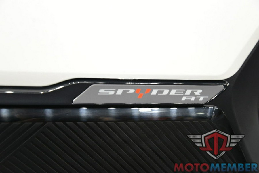 2026 Can-Am Spyder RT Limited Platine