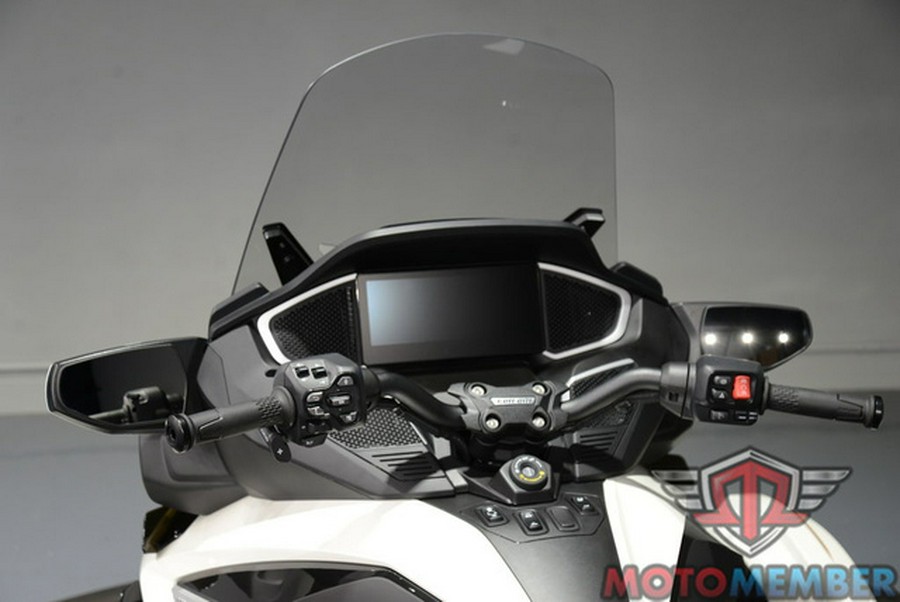 2026 Can-Am Spyder RT Limited Platine