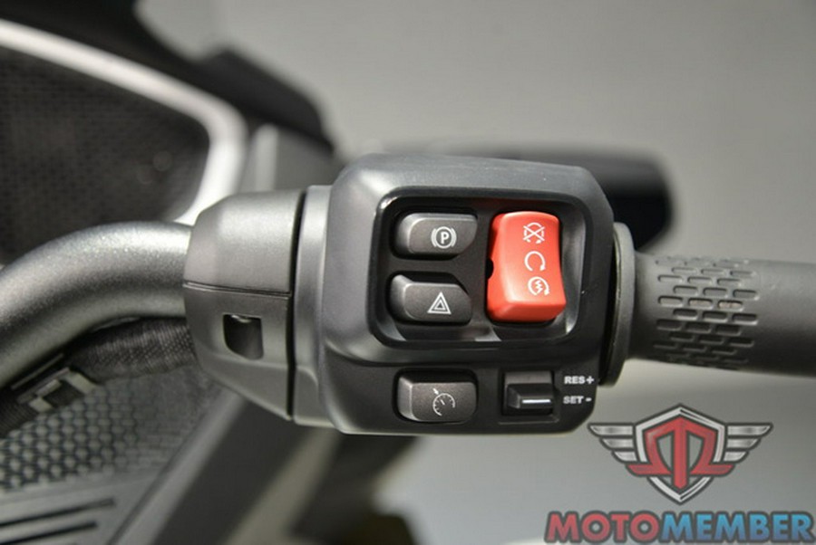 2026 Can-Am Spyder RT Limited Platine