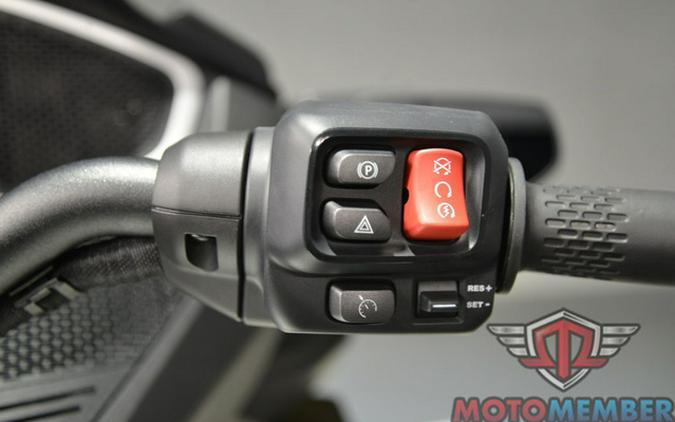 2026 Can-Am Spyder RT Limited Platine