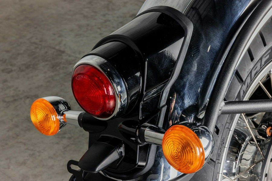 2026 Royal Enfield Classic 650 Black Chrome