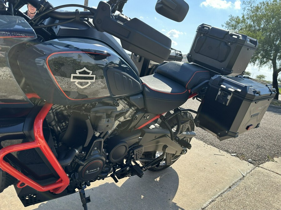 2025 Harley-Davidson CVO Pan America Carbon Blue