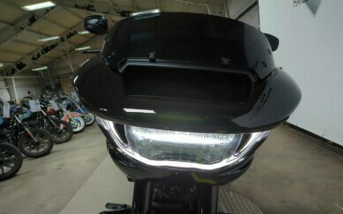 2024 Harley-Davidson Road Glide™ Vivid Black - Black Finish