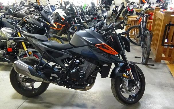 2024 KTM 990 Duke