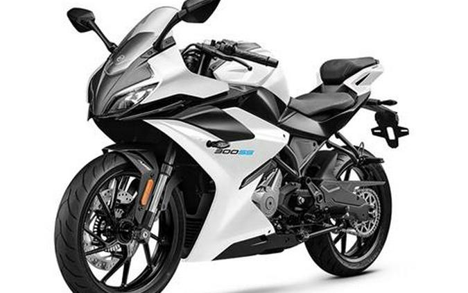 2025 CFMOTO 300SS