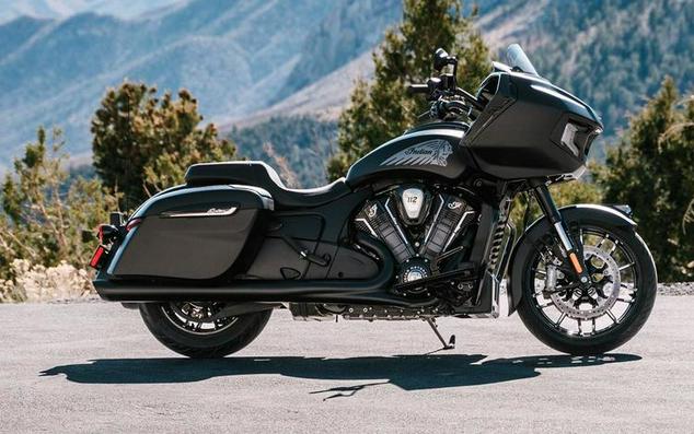 2026 Indian Motorcycle® Challenger® Dark Horse® 112 Black Smoke