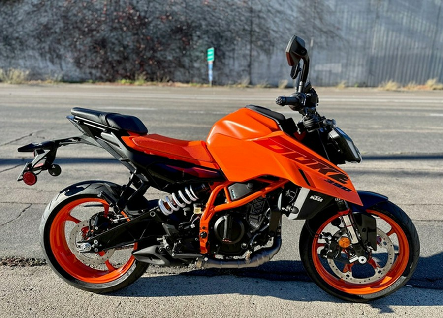 2024 KTM Duke 390