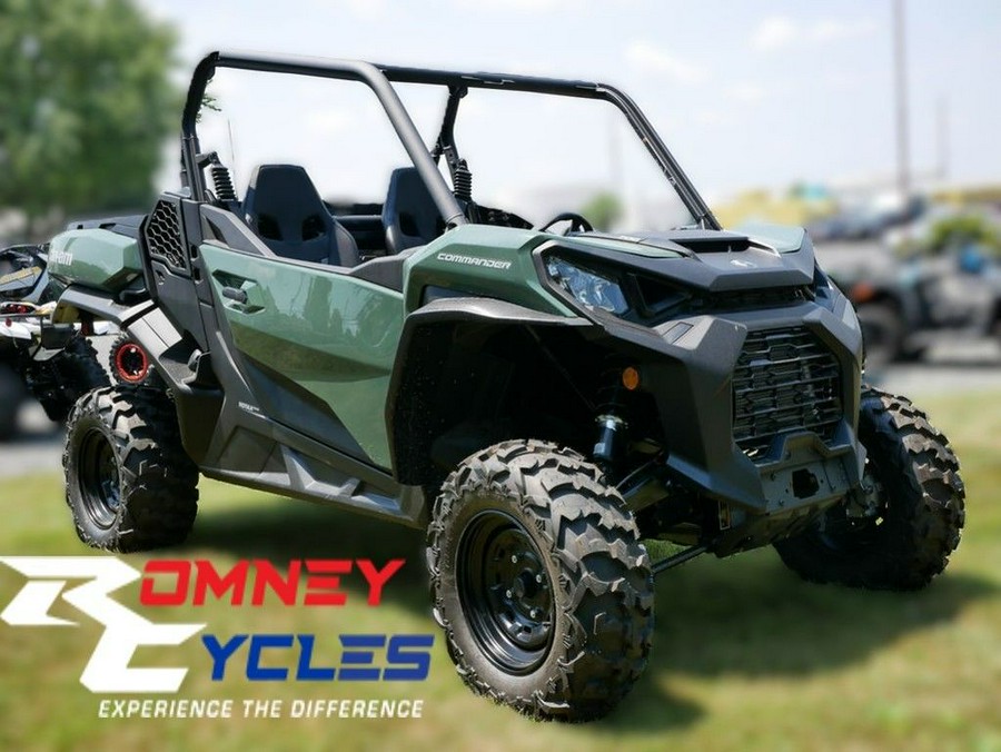 2024 Can-Am® Commander DPS 700