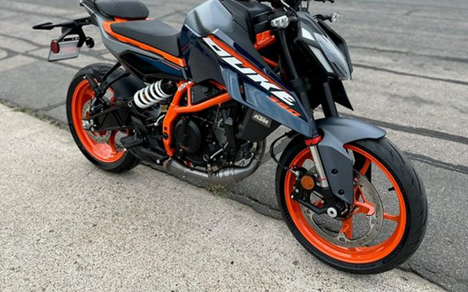 2024 KTM Duke 390