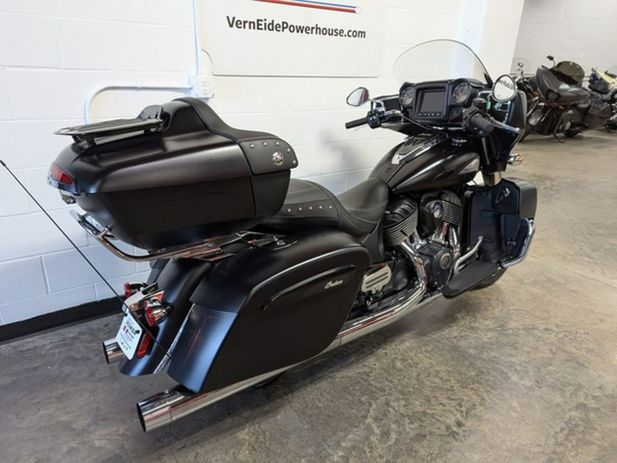 2020 Indian Roadmaster Dark Horse Thunder Black Smoke