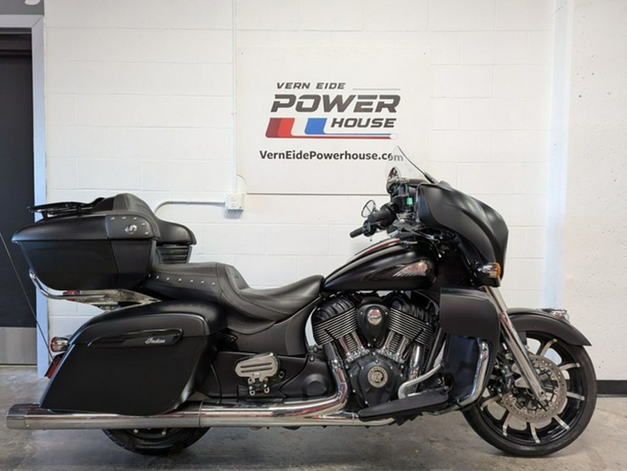 2020 Indian Roadmaster Dark Horse Thunder Black Smoke