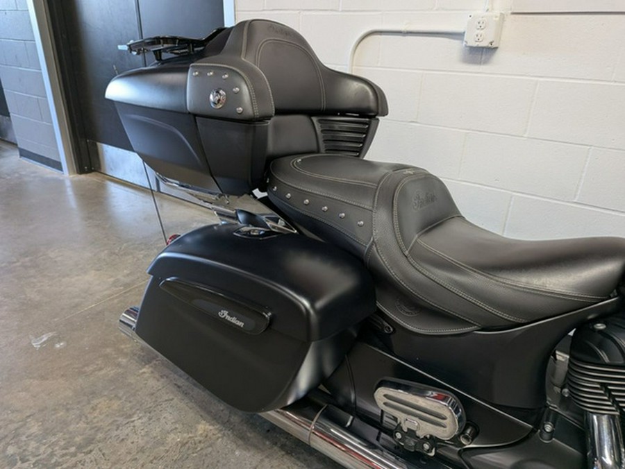 2020 Indian Roadmaster Dark Horse Thunder Black Smoke