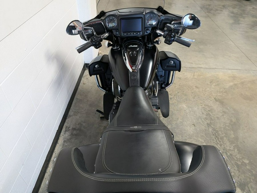 2020 Indian Roadmaster Dark Horse Thunder Black Smoke