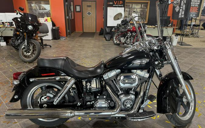2016 Harley-Davidson® Switchback™ Vivid Black