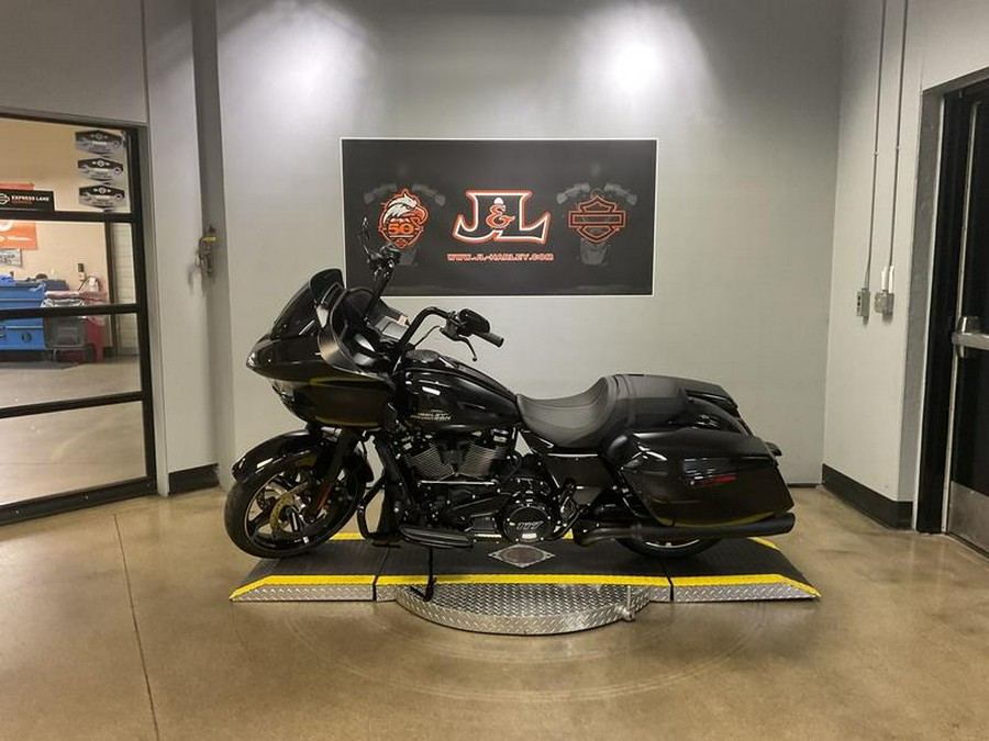 2025 Harley-Davidson® FLTRX - Road Glide®