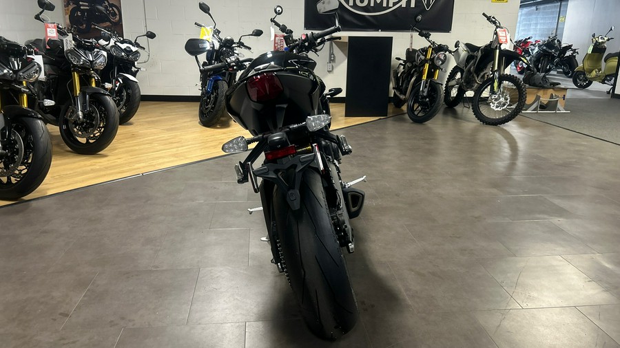 2026 Triumph Street Triple 765 RS
