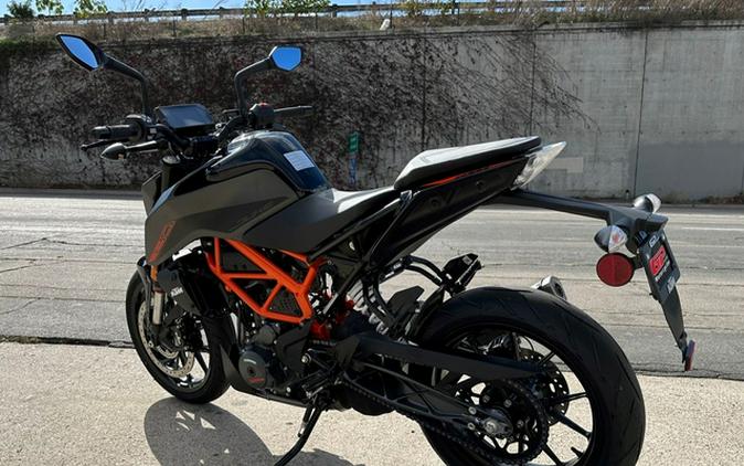 2023 KTM Duke 390