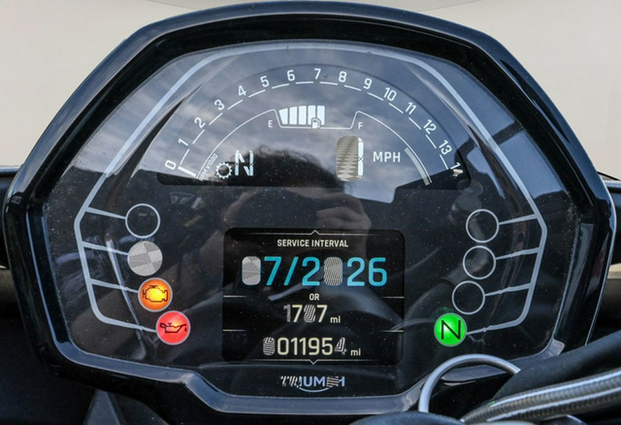 2024 Triumph Street Triple 765 R Silver Ice