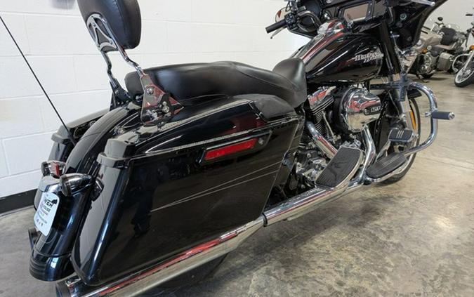 2015 Harley-Davidson Street Glide FLHXS - Special
