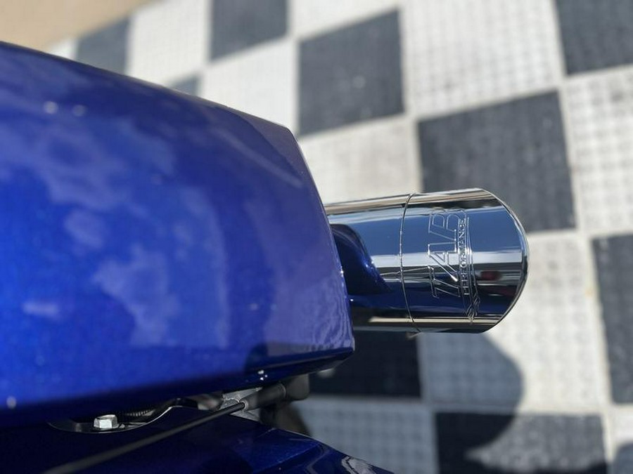2022 Indian Motorcycle® Challenger® Limited Spirit Blue Metallic/Black Metallic